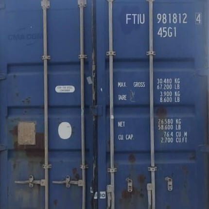 Dimensions written on a 40hc shipping container